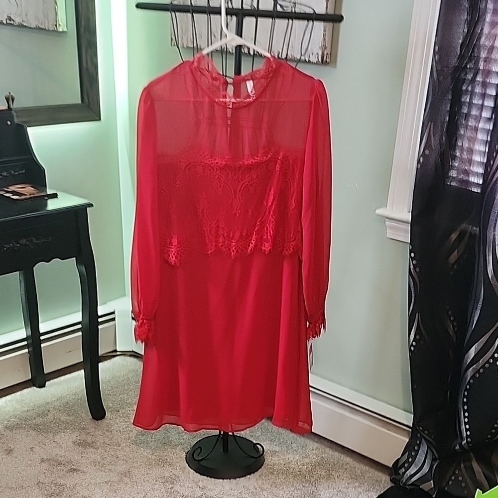 Elegant Red Lace Dress